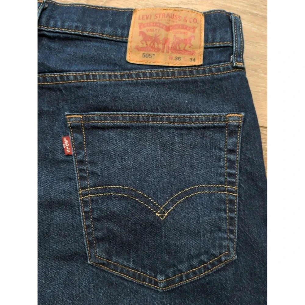 LEVI'S 505 DENIM STRAIGHT STRETCH BLUE JEANS in MENS SIZE 36 X 34 DARK WASH EUC